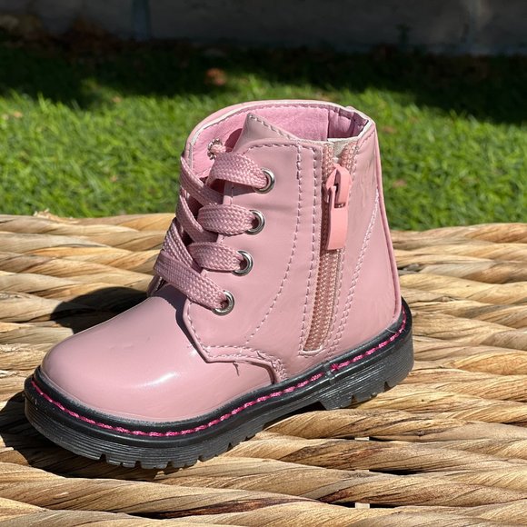 Girls Beautiful Ankle Boots For Winter With Lace up and Zipper Closure - Picture 3 of 6